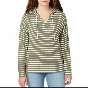 Buffalo David Bitton Size L Green and White Women's Relaxed Fit Knit Hoodie